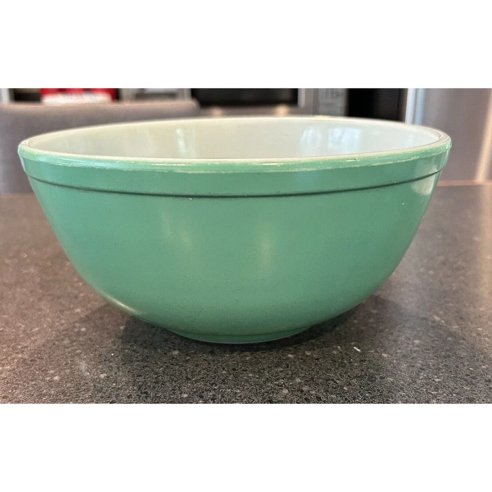 Pyrex preowned no